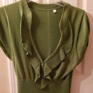 Green Ruffled top